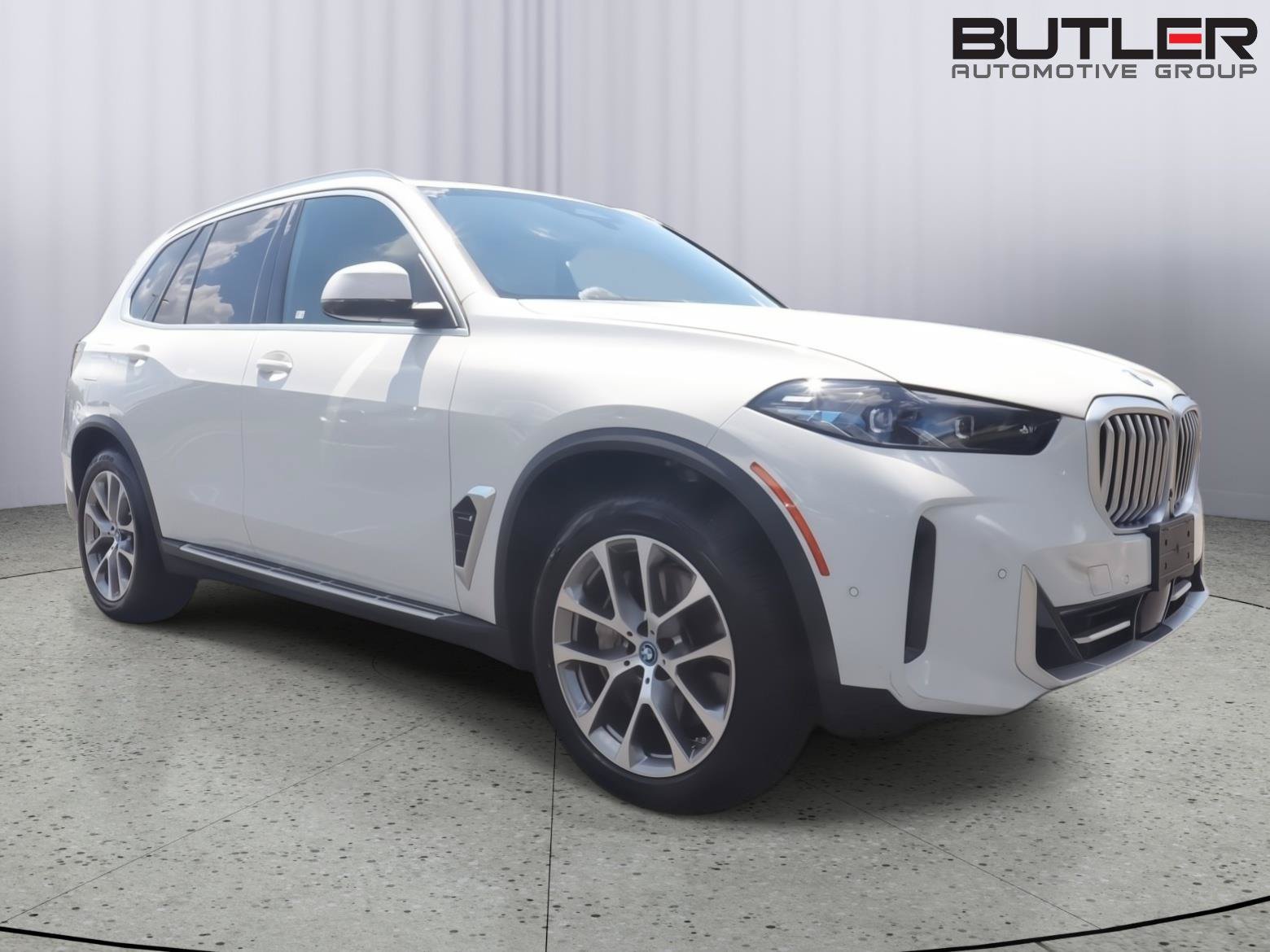 Used 2024 BMW X5 xDrive50e AWD/4WD image 8