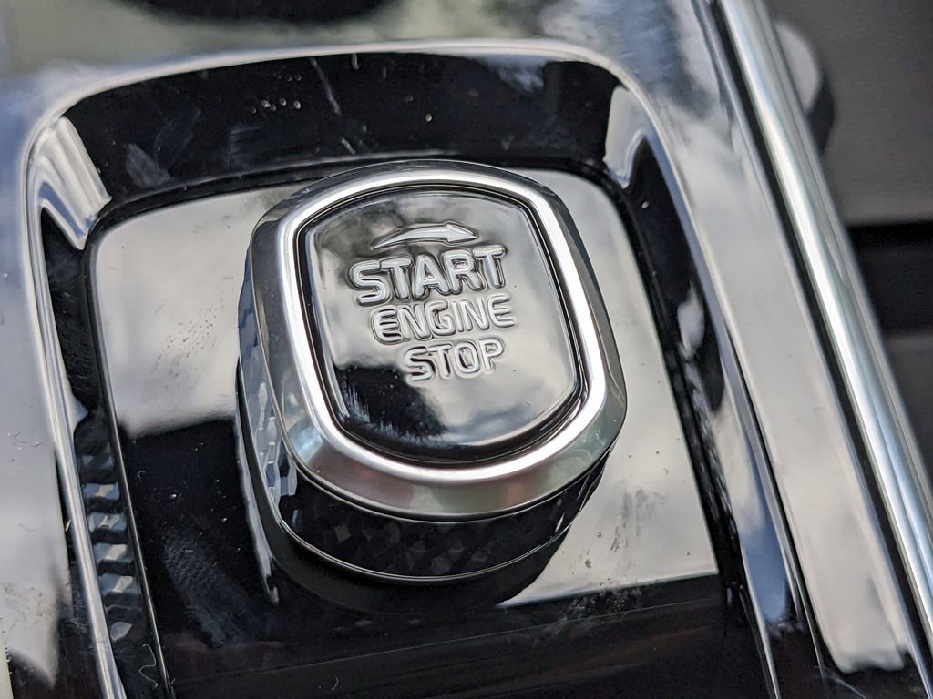 New 2026 Volvo XC60 B5 Ultra w/ Protection Package Premier image 30