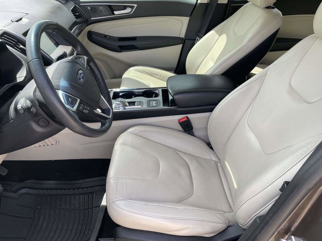 Certified 2019 Ford Edge Titanium w/ Equipment Group 301A image 13