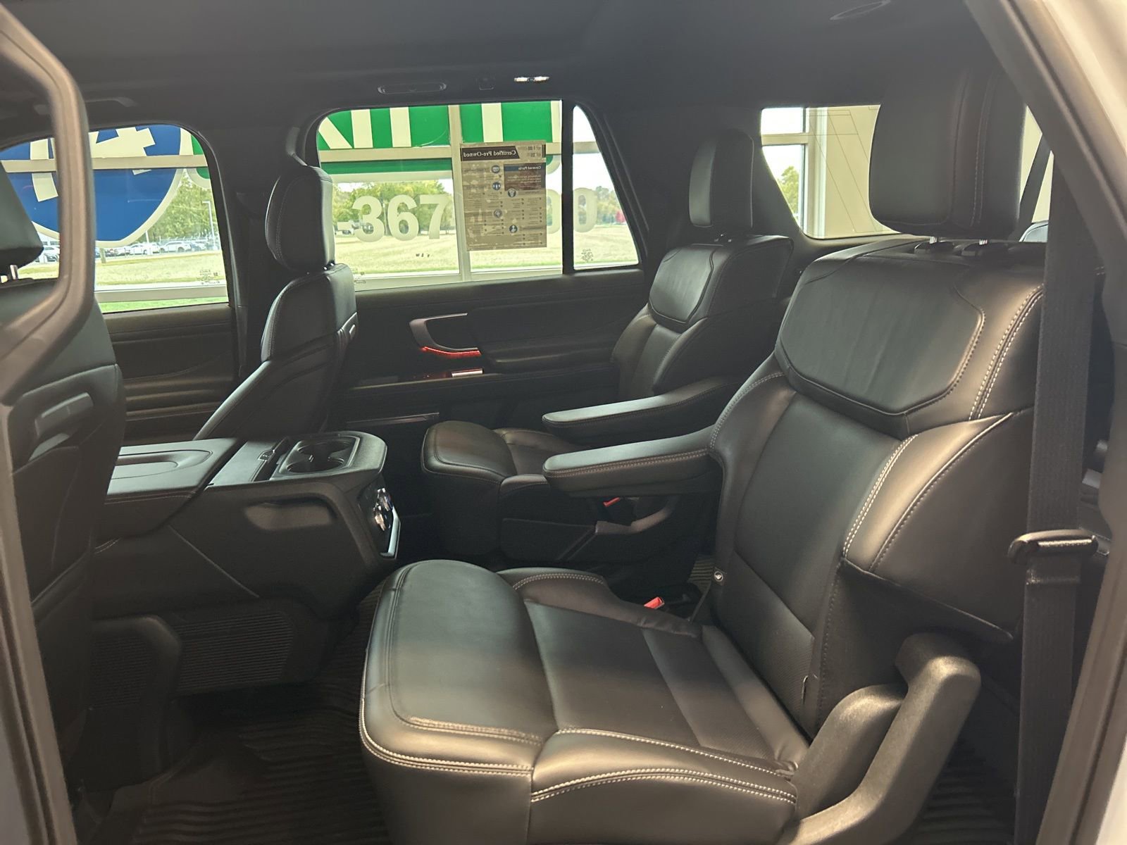 Used 2025 Ford Expedition Max Platinum w/ Stealth Appearance Package image 19