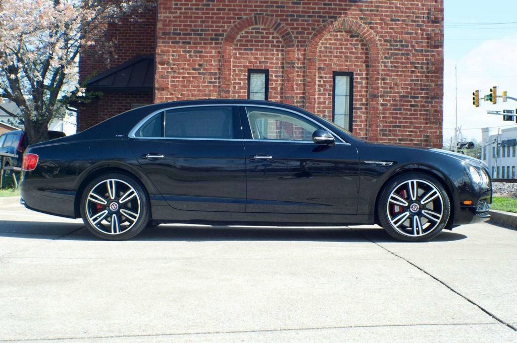 Used 2018 Bentley Flying Spur S V8 AWD/4WD image 4