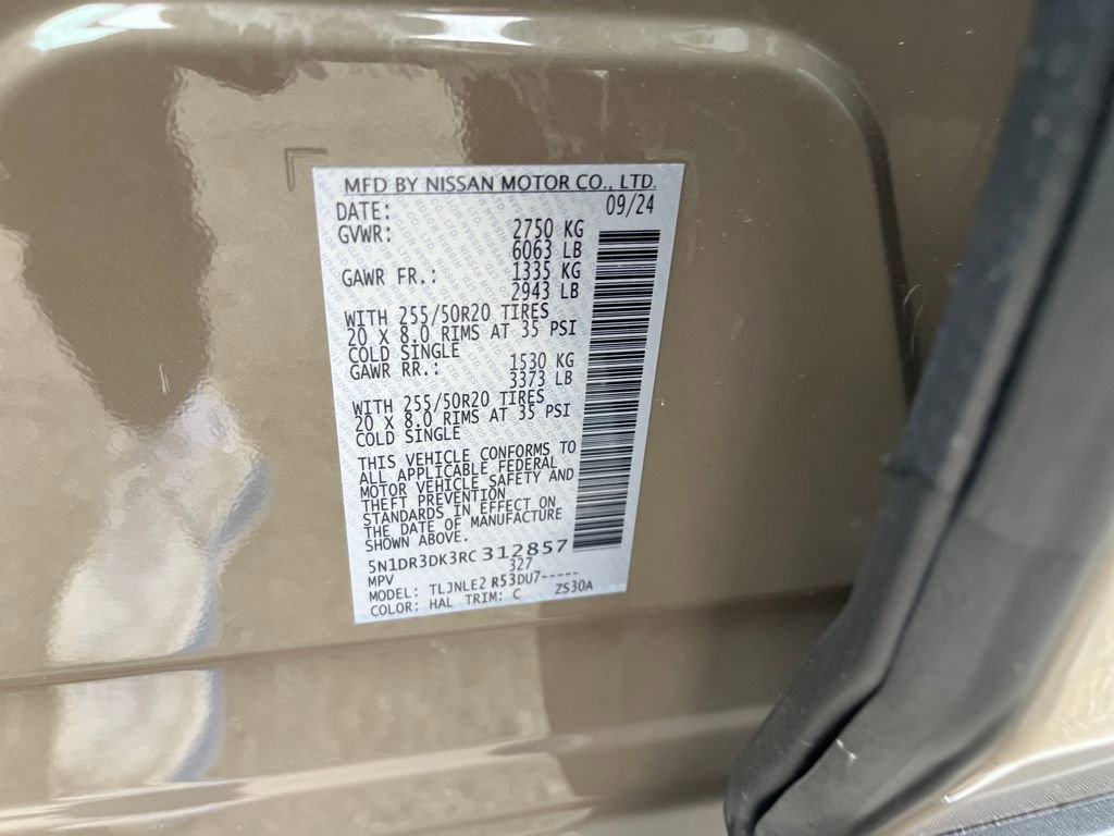 Used 2024 Nissan Pathfinder Platinum image 30