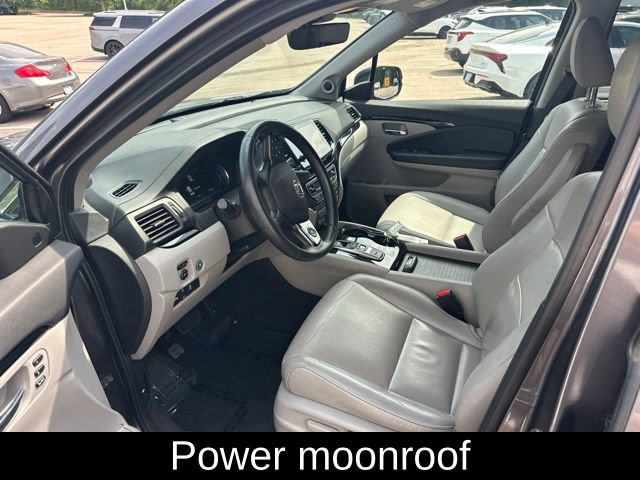 Used 2019 Honda Pilot Touring image 16