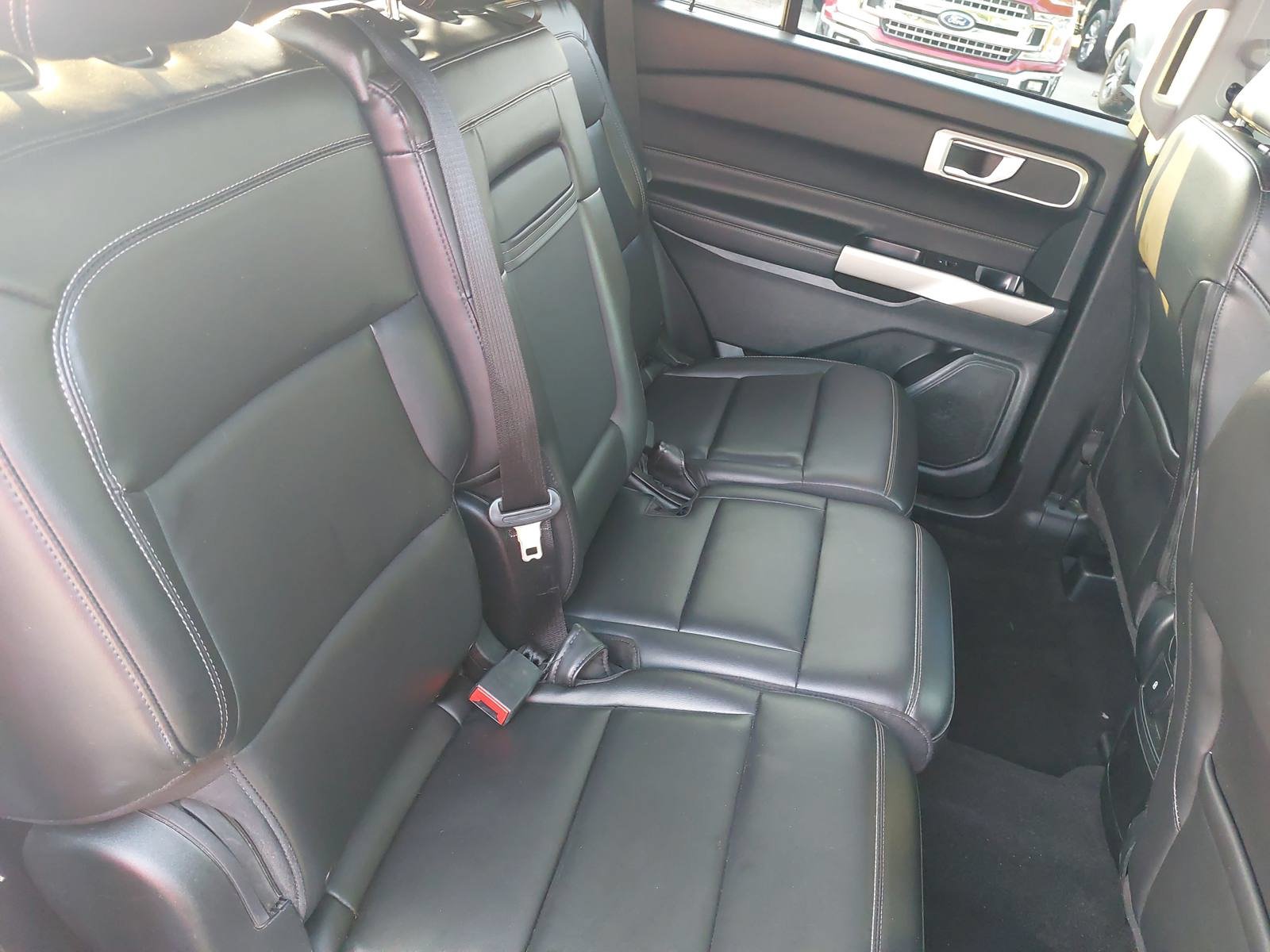 Used 2023 Ford Explorer XLT w/ Equipment Group 202A AWD/4WD image 12