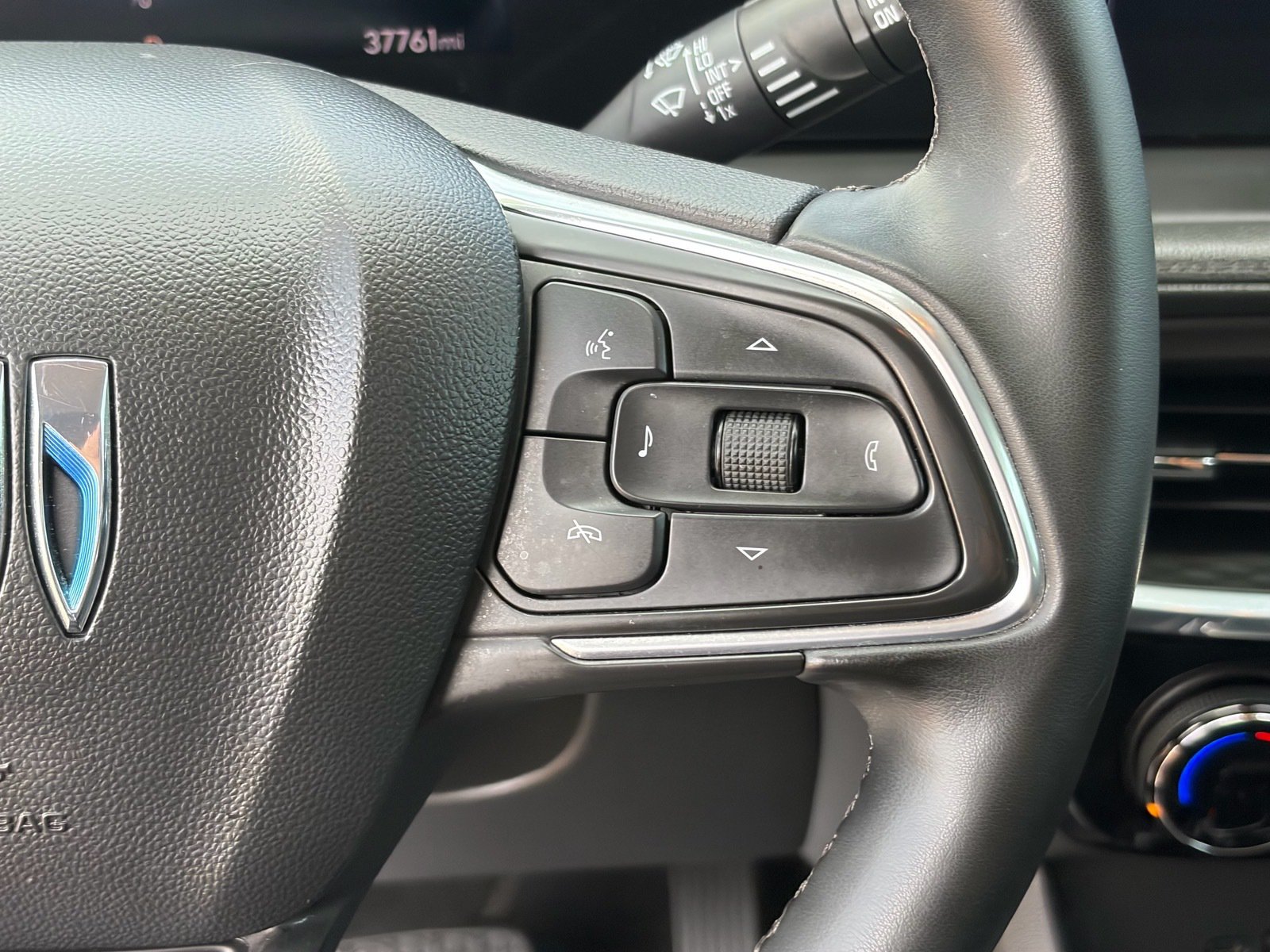 Used 2024 Buick Encore GX Sport Touring w/ Comfort Package FWD image 15