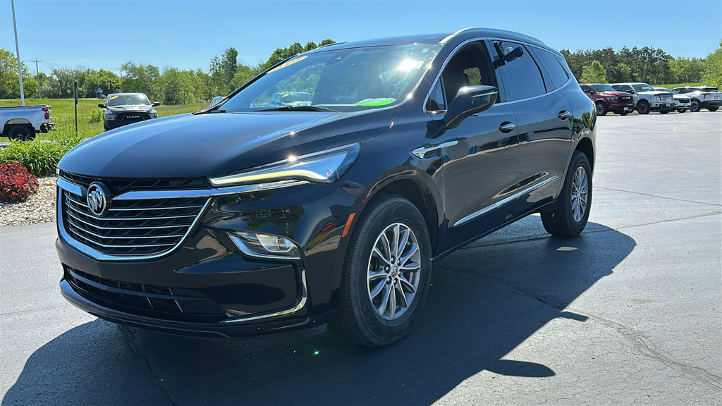 Used 2023 Buick Enclave Essence w/ LPO, Floor Liner Package AWD/4WD image 3