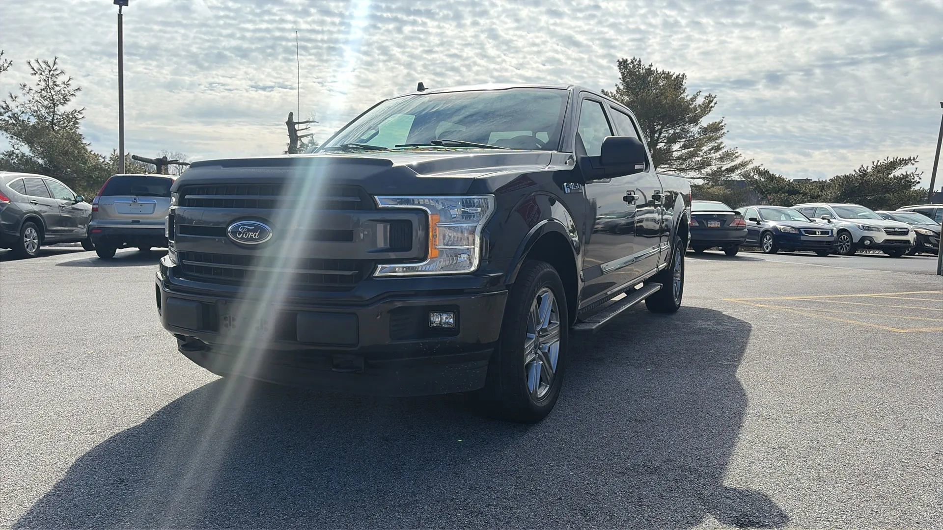 Used 2019 Ford F150 XLT w/ Equipment Group 302A Luxury image 5