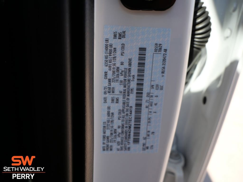 Used 2026 Ford F450 Platinum w/ FX4 Off-Road Package image 26