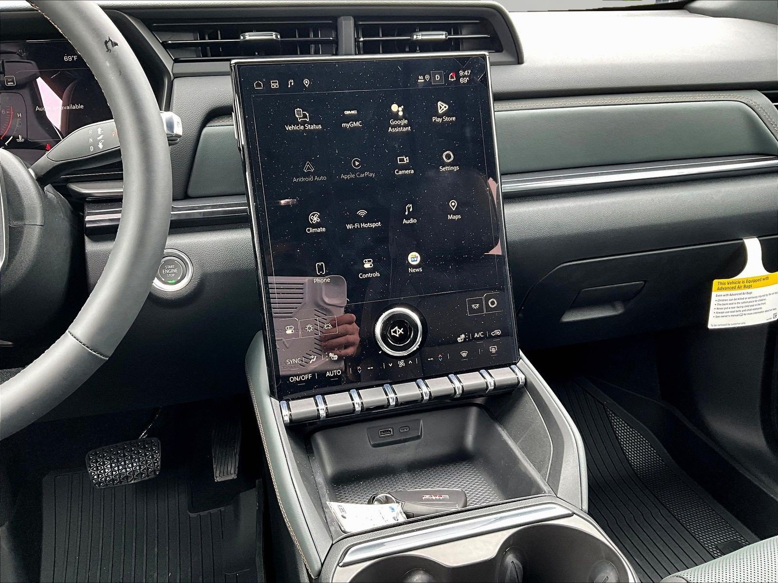 New 2026 GMC Terrain AT4 w/ Technology Package II AWD/4WD image 11