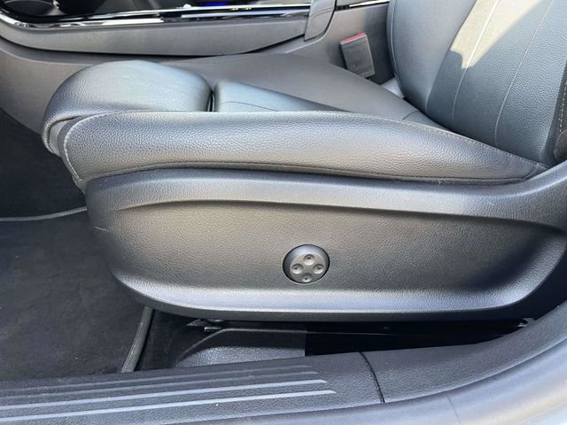 Used 2025 Mercedes-Benz CLA 250 4MATIC image 19