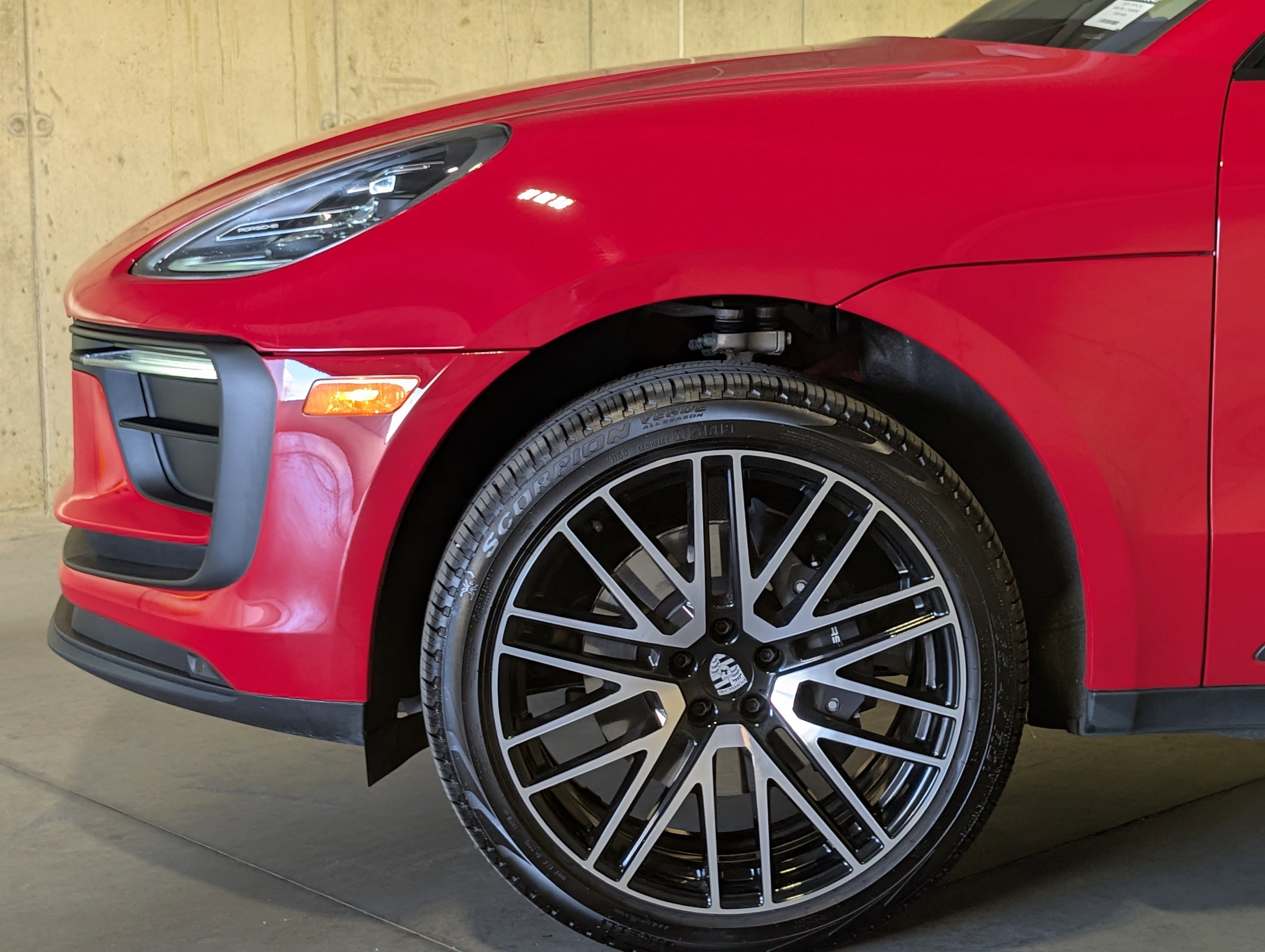 Certified 2026 Porsche Macan image 14