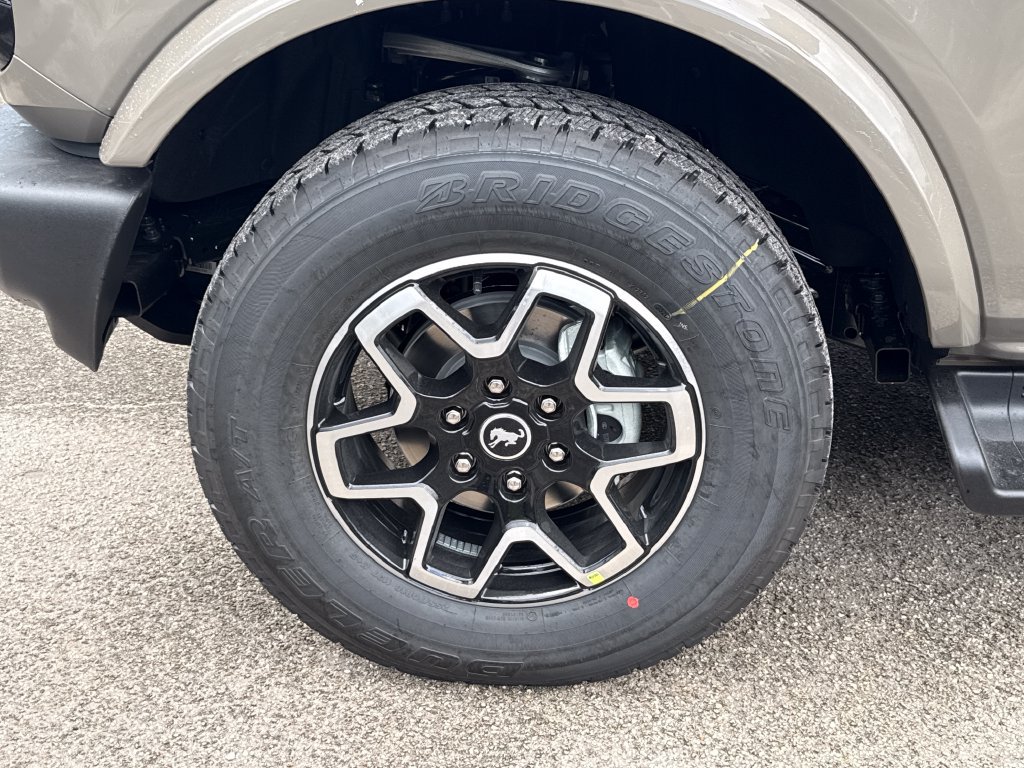 New 2026 Ford Bronco Outer Banks AWD/4WD image 10