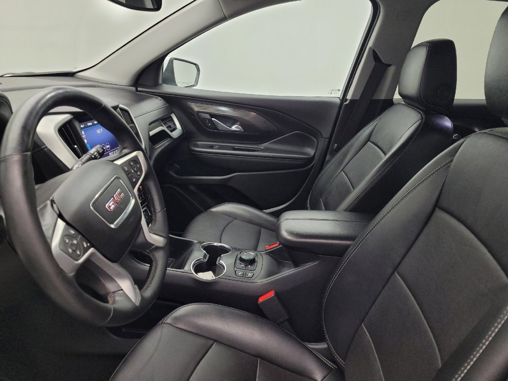 Used 2024 GMC Terrain SLT AWD/4WD image 17