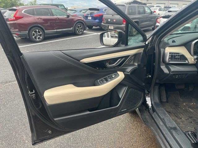 Used 2022 Subaru Outback Limited AWD/4WD image 12