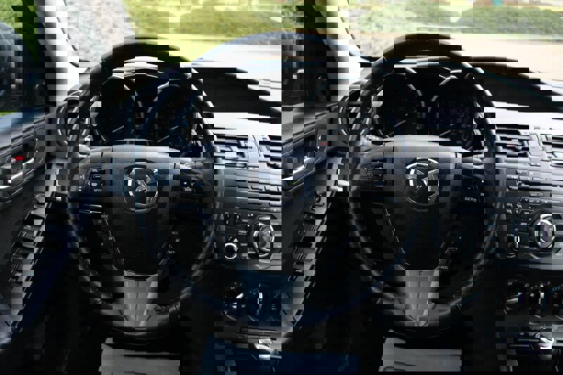 Used 2012 MAZDA MAZDA3 i Touring image 16