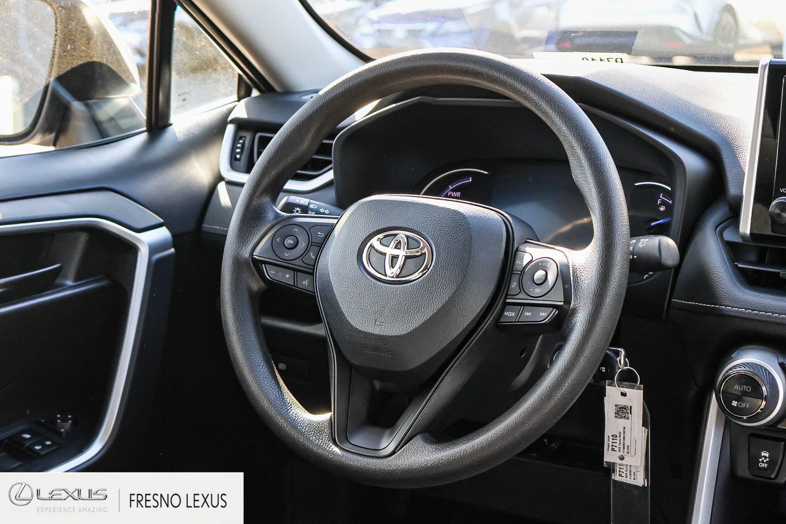 Used 2025 Toyota RAV4 LE AWD/4WD image 18