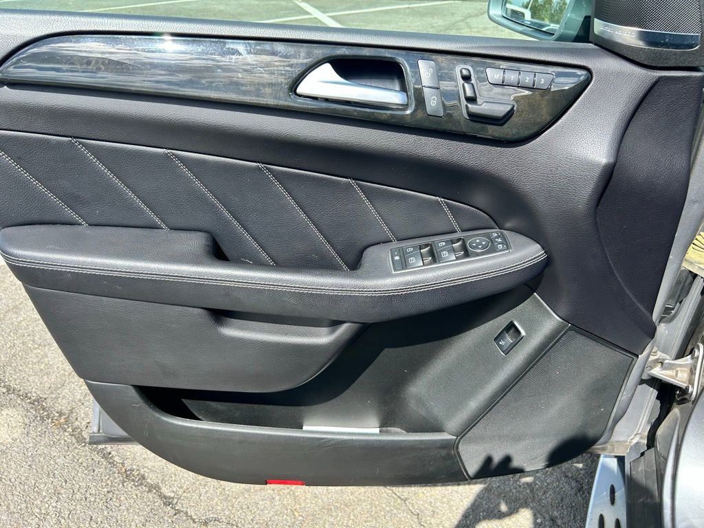 Used 2016 Mercedes-Benz GL 320 BlueTEC 4MATIC image 21