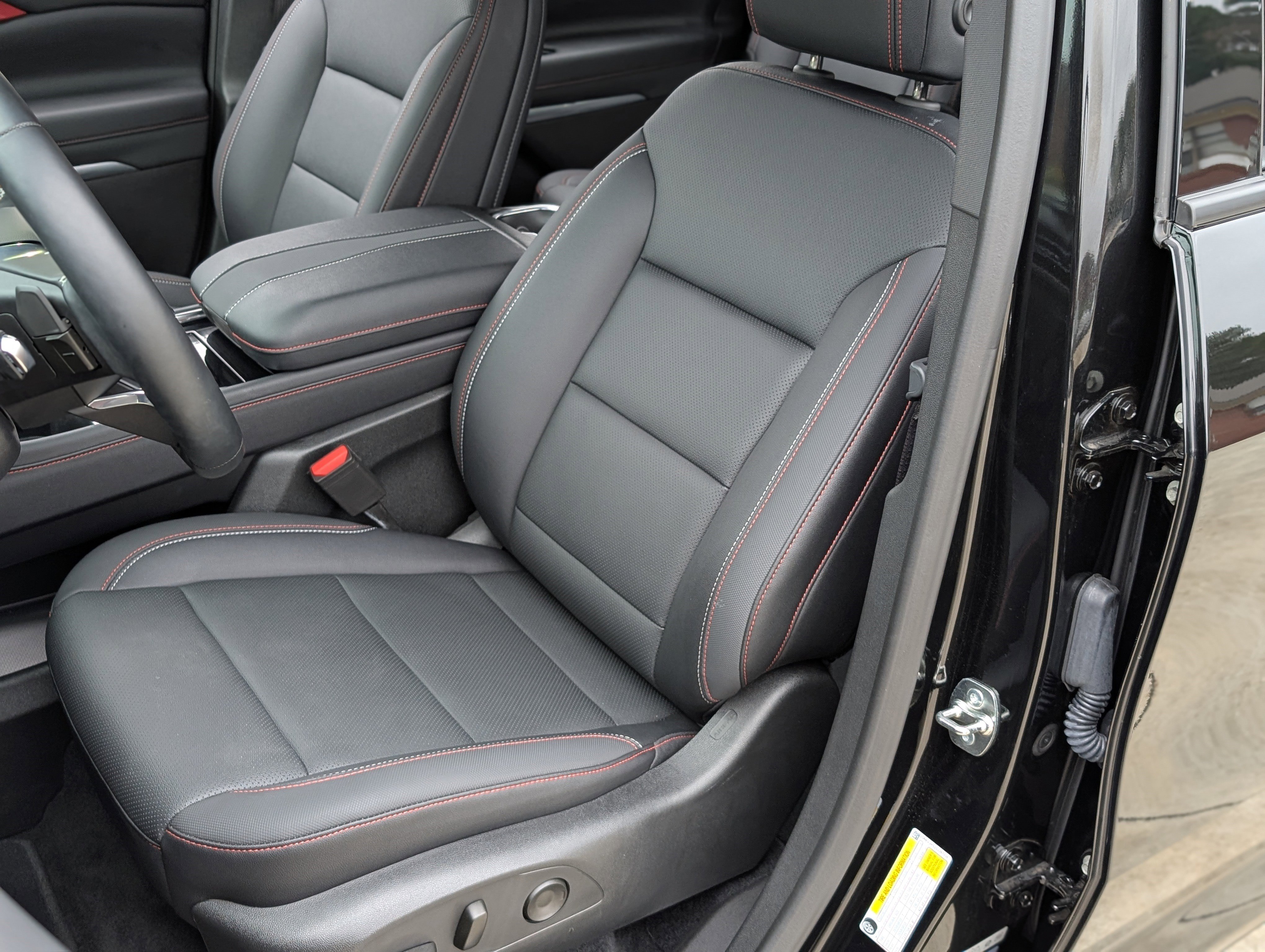 Used 2025 Chevrolet Traverse Z71 w/ Driver Confidence Package image 16