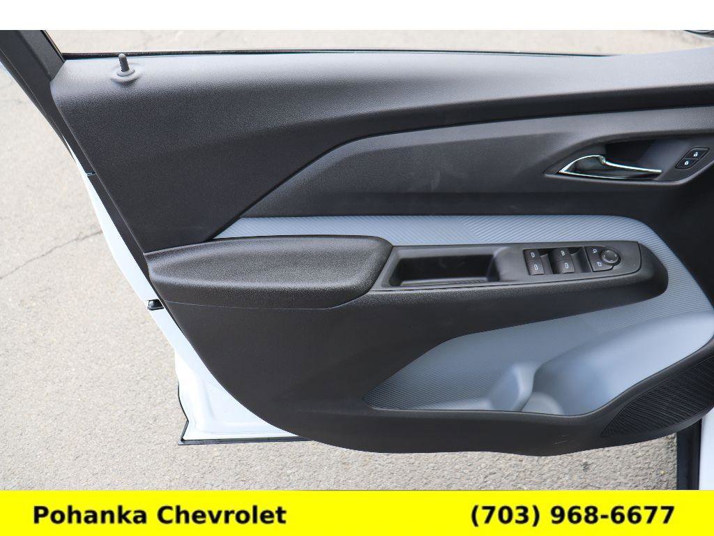 New 2027 Chevrolet Bolt LT image 21