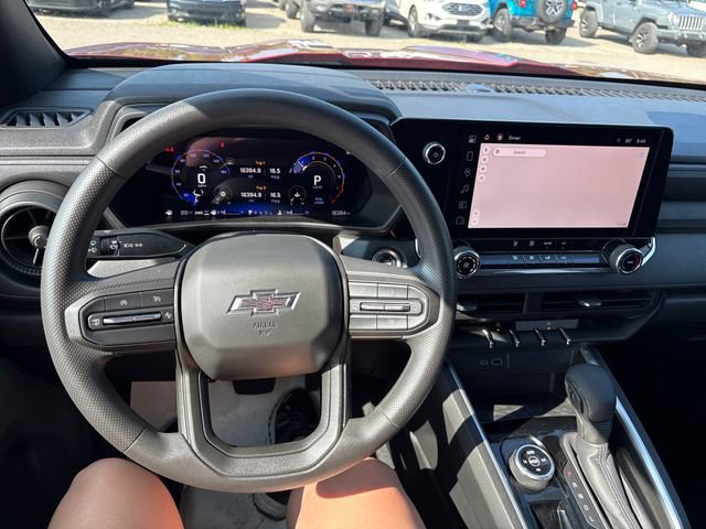 Used 2024 Chevrolet Colorado Trail Boss w/ Technology Package AWD/4WD image 10