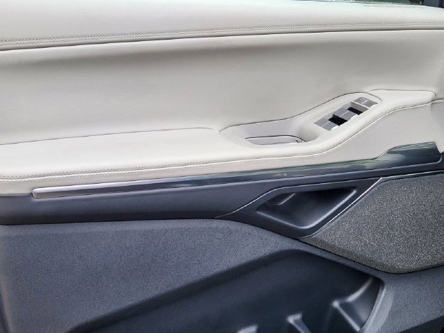 New 2026 Lincoln Navigator L Reserve AWD/4WD image 9