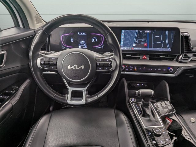 Used 2023 Kia Sportage EX FWD image 15