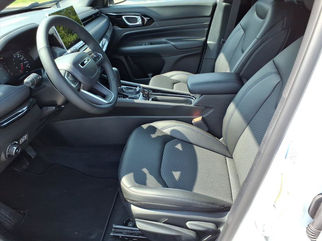 New 2026 Jeep Compass Latitude AWD/4WD image 2
