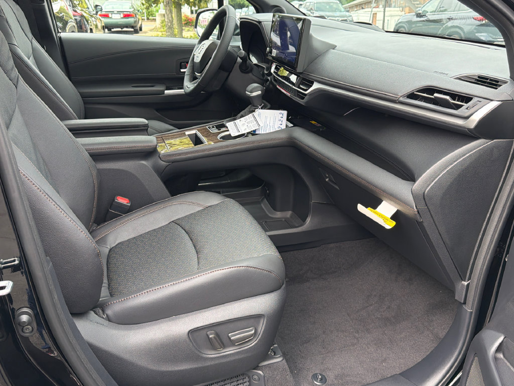 New 2026 Toyota Sienna Platinum AWD/4WD image 13
