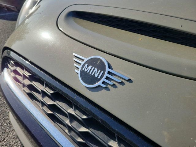 Used 2019 MINI Cooper S w/ Premium Package image 11