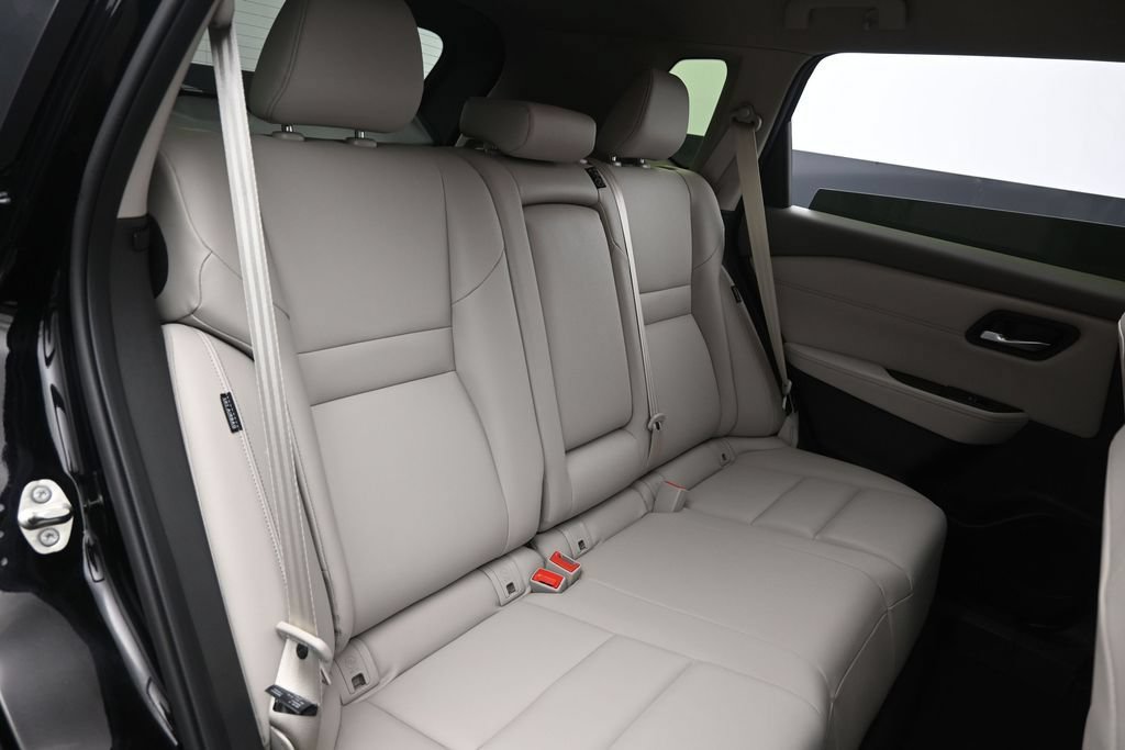 Certified 2025 Nissan Rogue SL AWD/4WD image 25