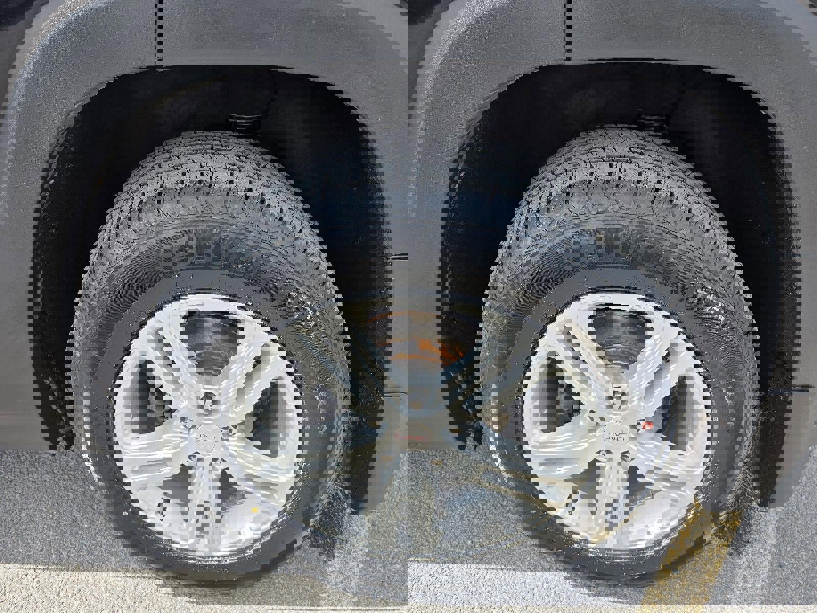 Used 2022 GMC Terrain SLE w/ Driver Convenience Package image 10