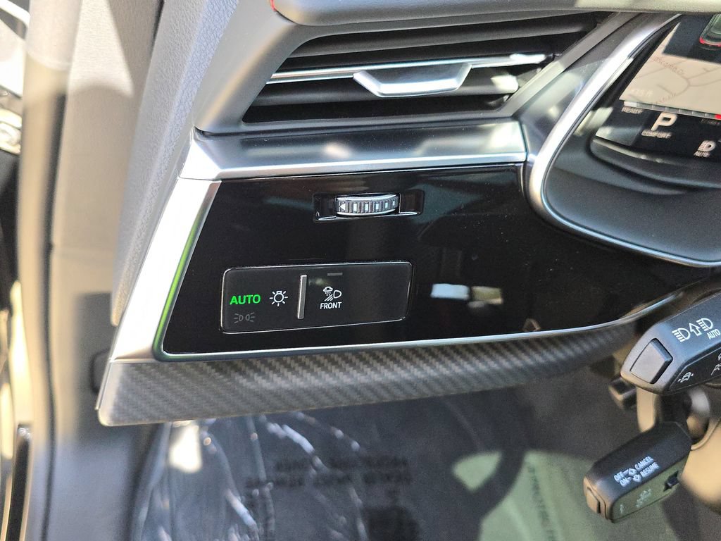 New 2026 Audi SQ8 Prestige AWD/4WD image 29