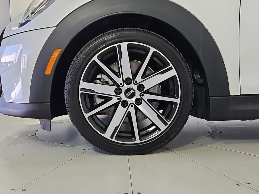 Certified 2024 MINI Cooper S FWD image 5