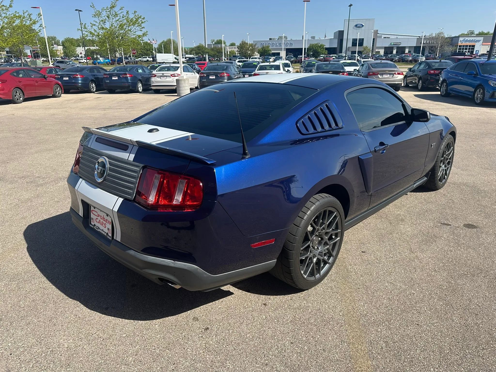 Used 2010 Ford Mustang GT RWD image 5