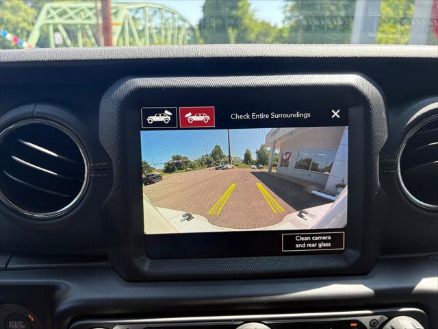Certified 2022 Jeep Wrangler Unlimited Sahara AWD/4WD image 24