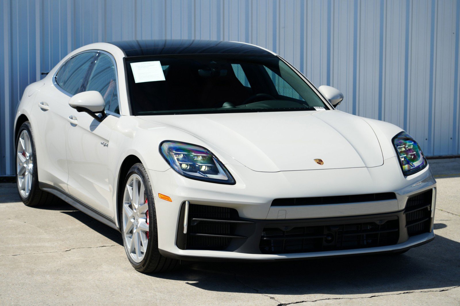 Used 2025 Porsche Panamera 4S w/ Premium Package image 57