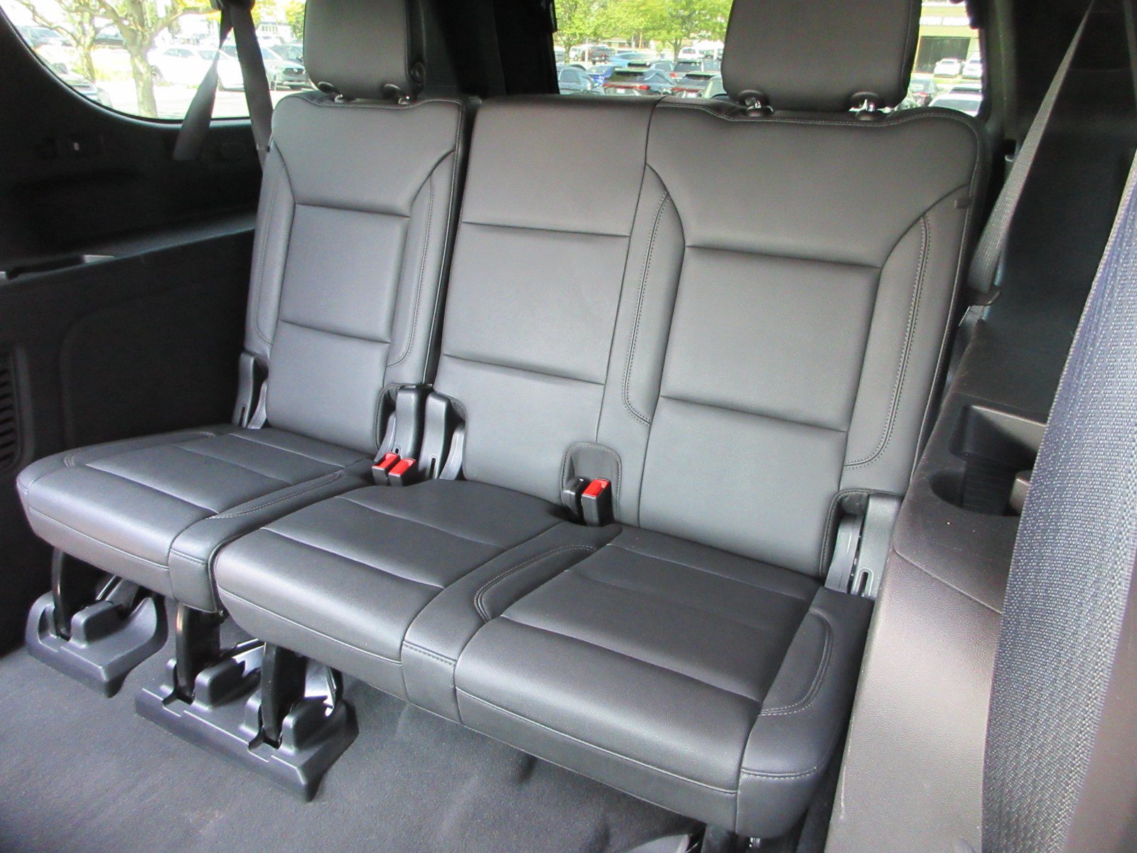 Used 2021 Chevrolet Suburban Z71 AWD/4WD image 21