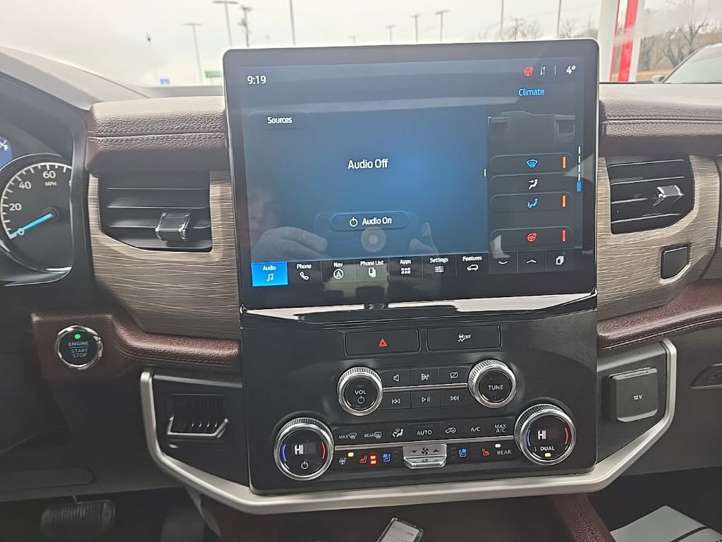 Used 2023 Ford Expedition Max Limited image 21