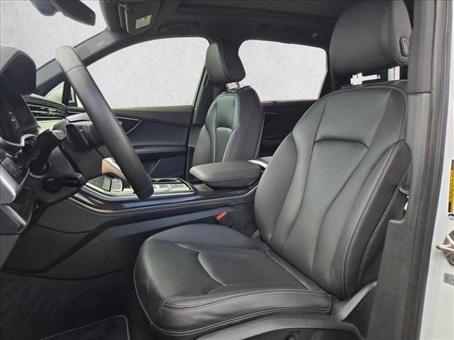 Used 2025 Audi Q7 3.0T Premium Plus w/ Premium Plus Package AWD/4WD image 16