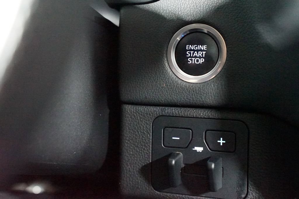 Used 2023 Toyota Tundra Limited w/ Power Package AWD/4WD image 24