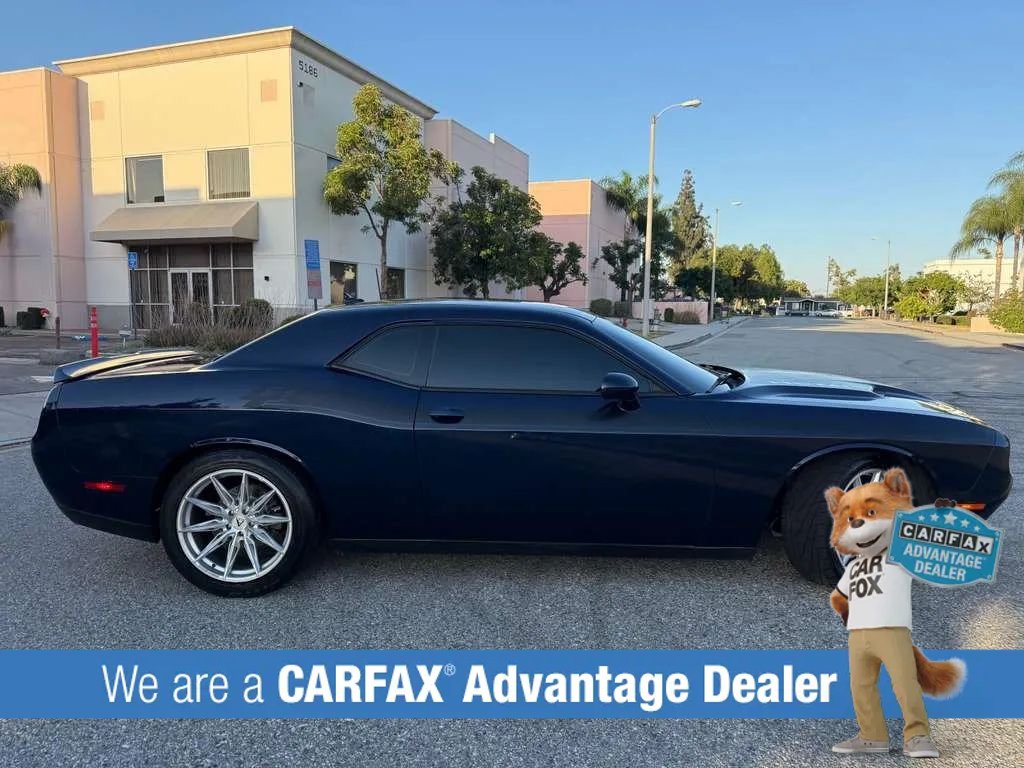 Used 2015 Dodge Challenger R/T Plus RWD image 4