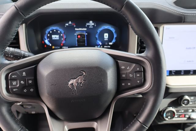 Used 2025 Ford Bronco Outer Banks image 35
