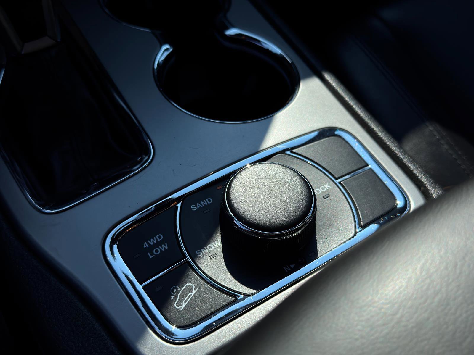 Used 2021 Jeep Grand Cherokee Limited image 22