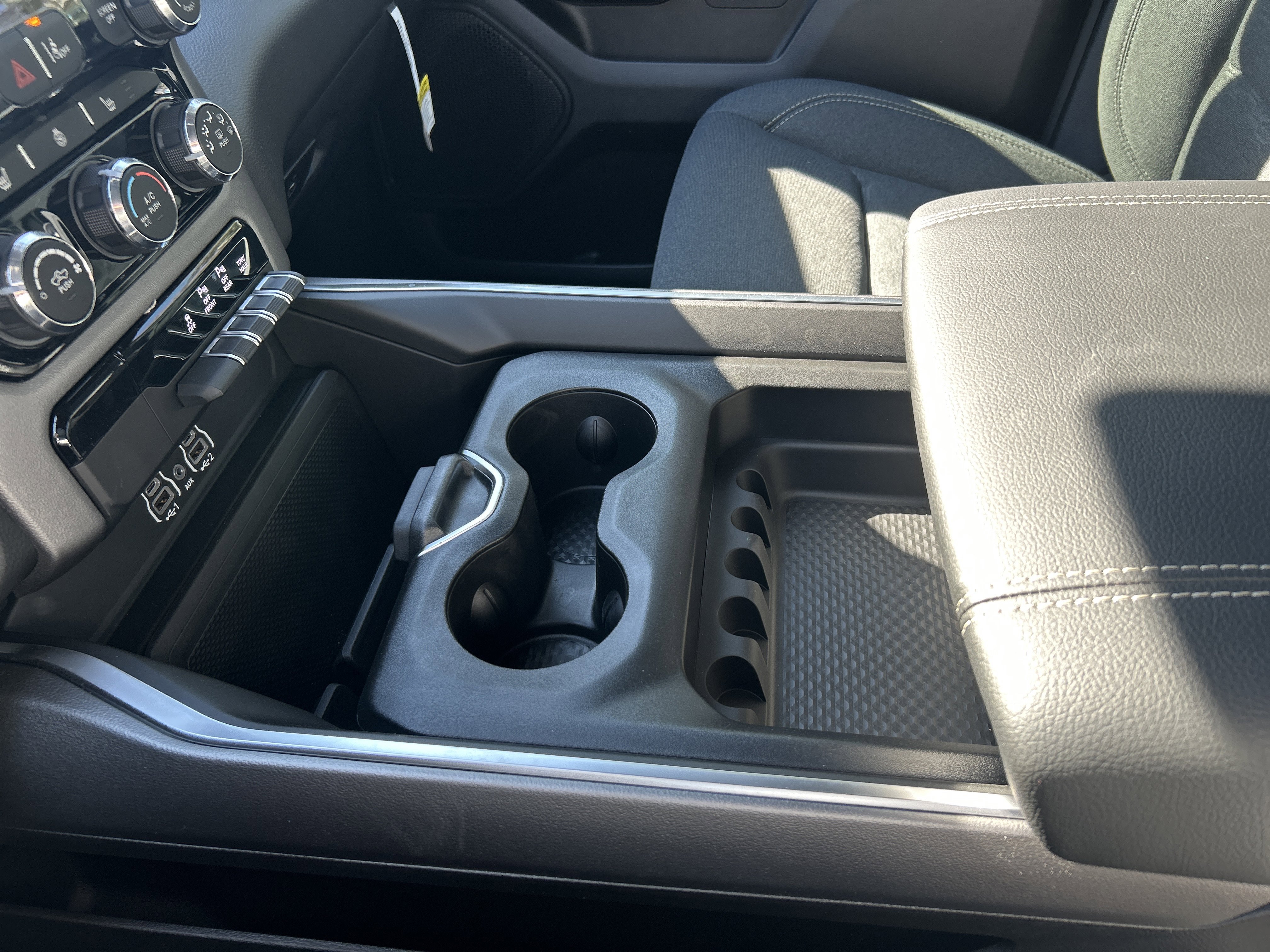 New 2026 RAM 1500 4x4 Crew Cab image 22