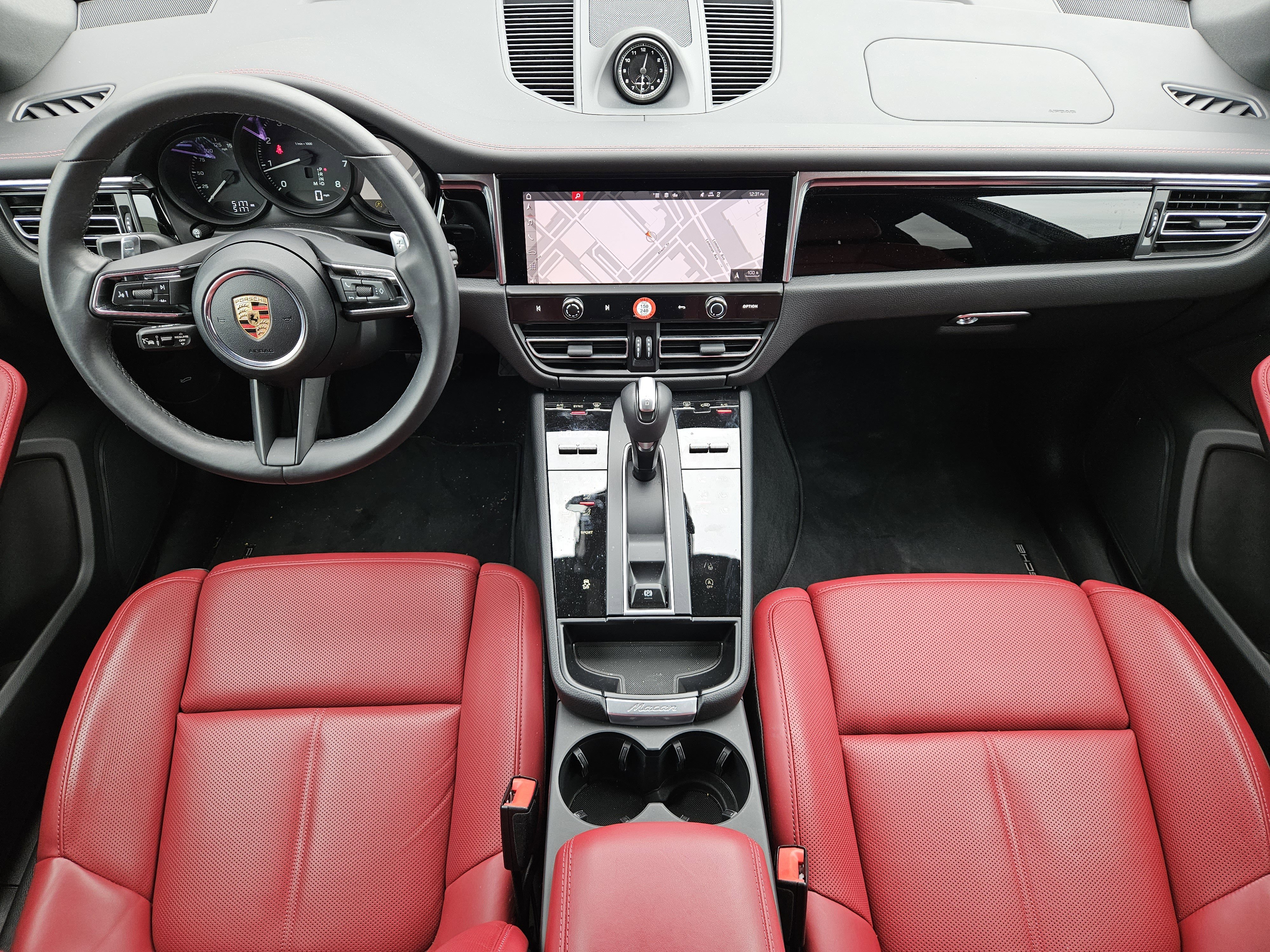 Certified 2026 Porsche Macan AWD/4WD image 24