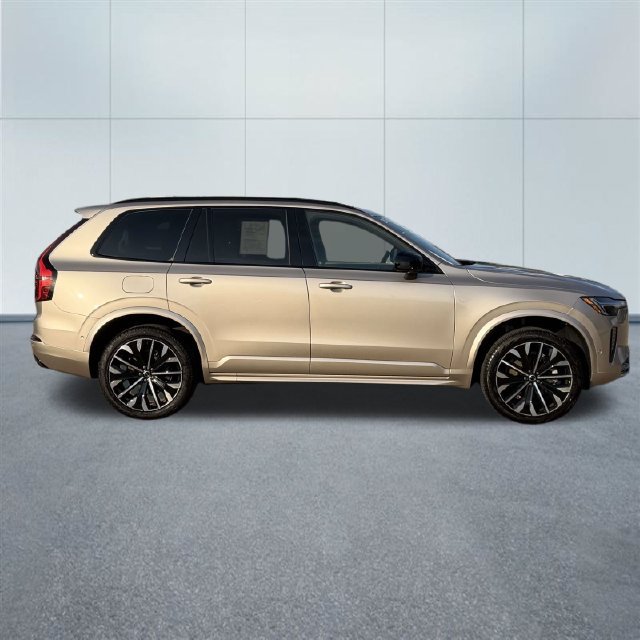 Used 2026 Volvo XC90 B6 Ultra w/ Lounge Package AWD/4WD image 5