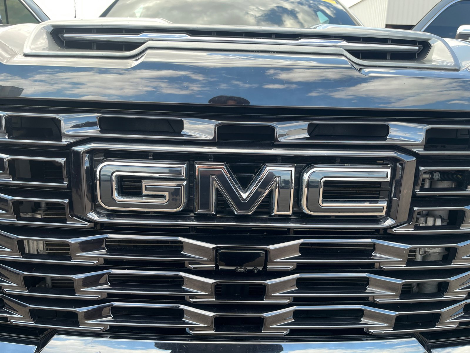 Used 2024 GMC Sierra 3500 Denali Ultimate image 23