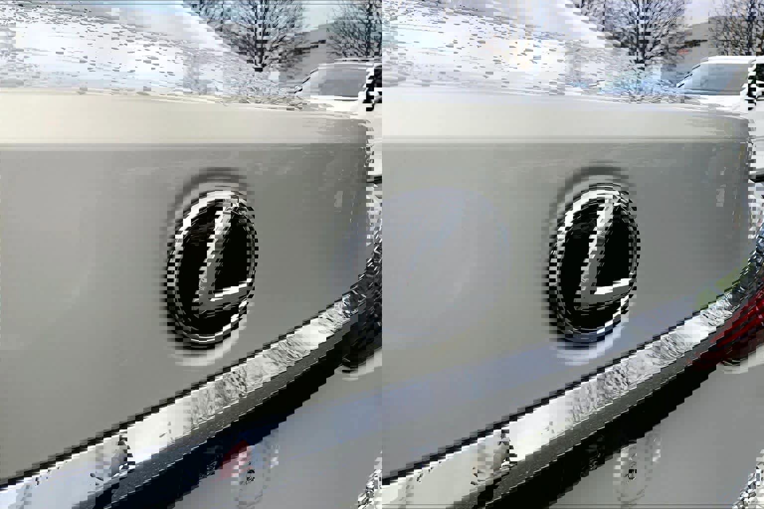 Certified 2024 Lexus ES 350 w/ Premium Package image 30