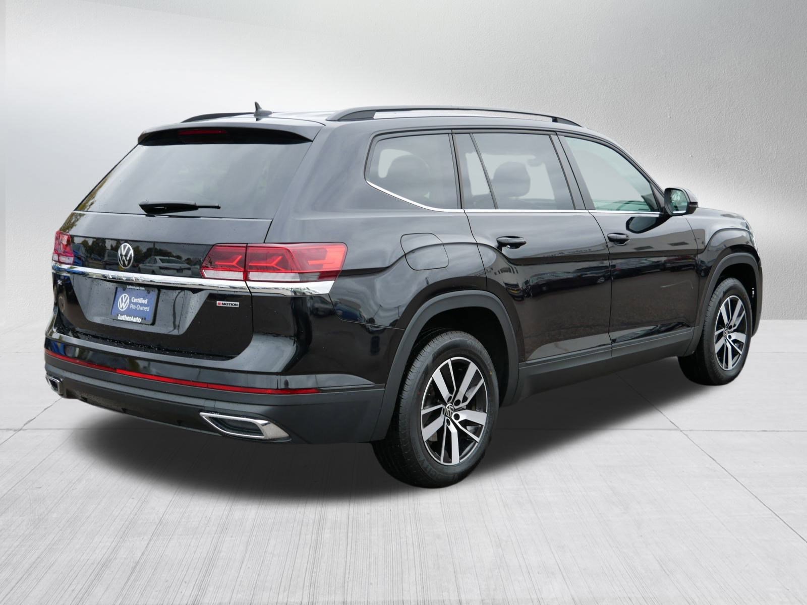 Certified 2022 Volkswagen Atlas SE image 7