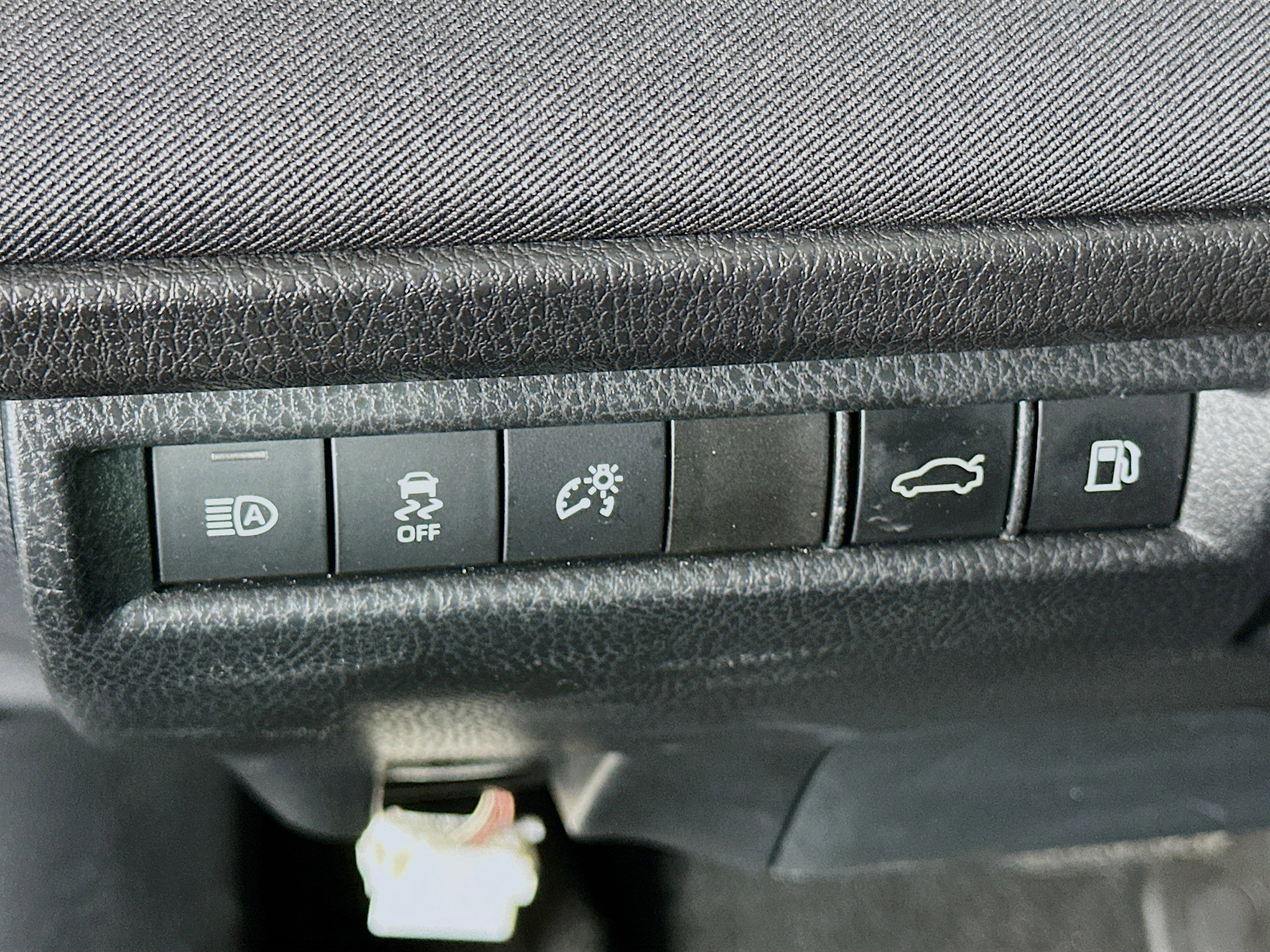 Used 2025 Toyota Camry LE image 17